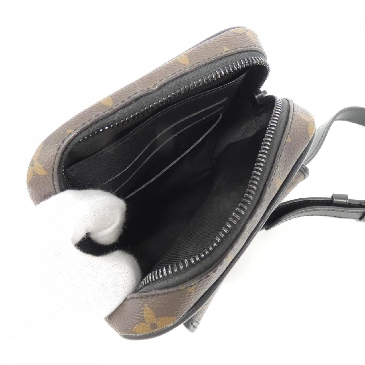 Louis_Vuitton_Monogram_Macassar_Christopher_Wearable_Wallet_M69404_Shoulder_Bag_8