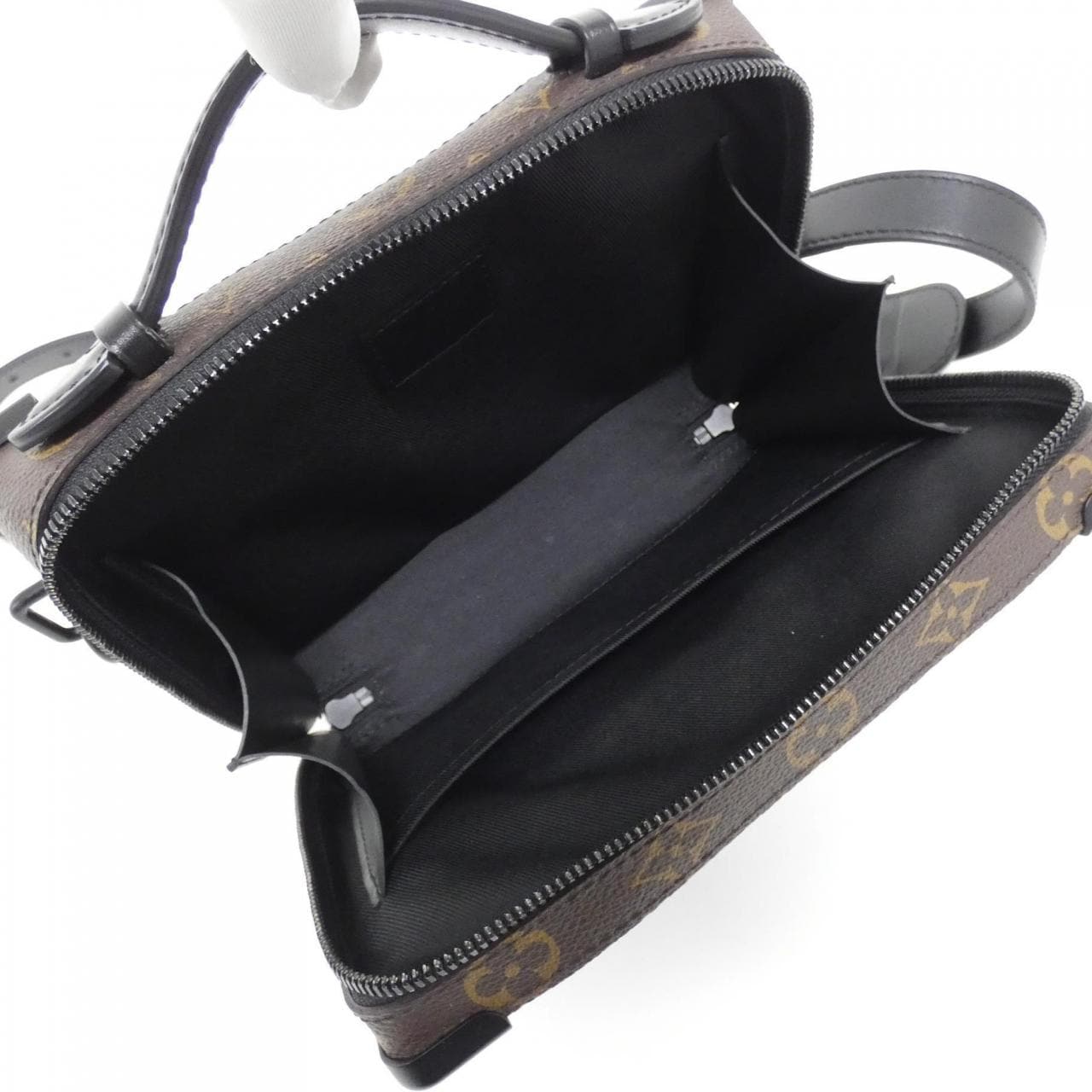 Louis_Vuitton_Monogram_Macassar_Handle_Soft_Trunk_Shoulder_Bag_M45935_7