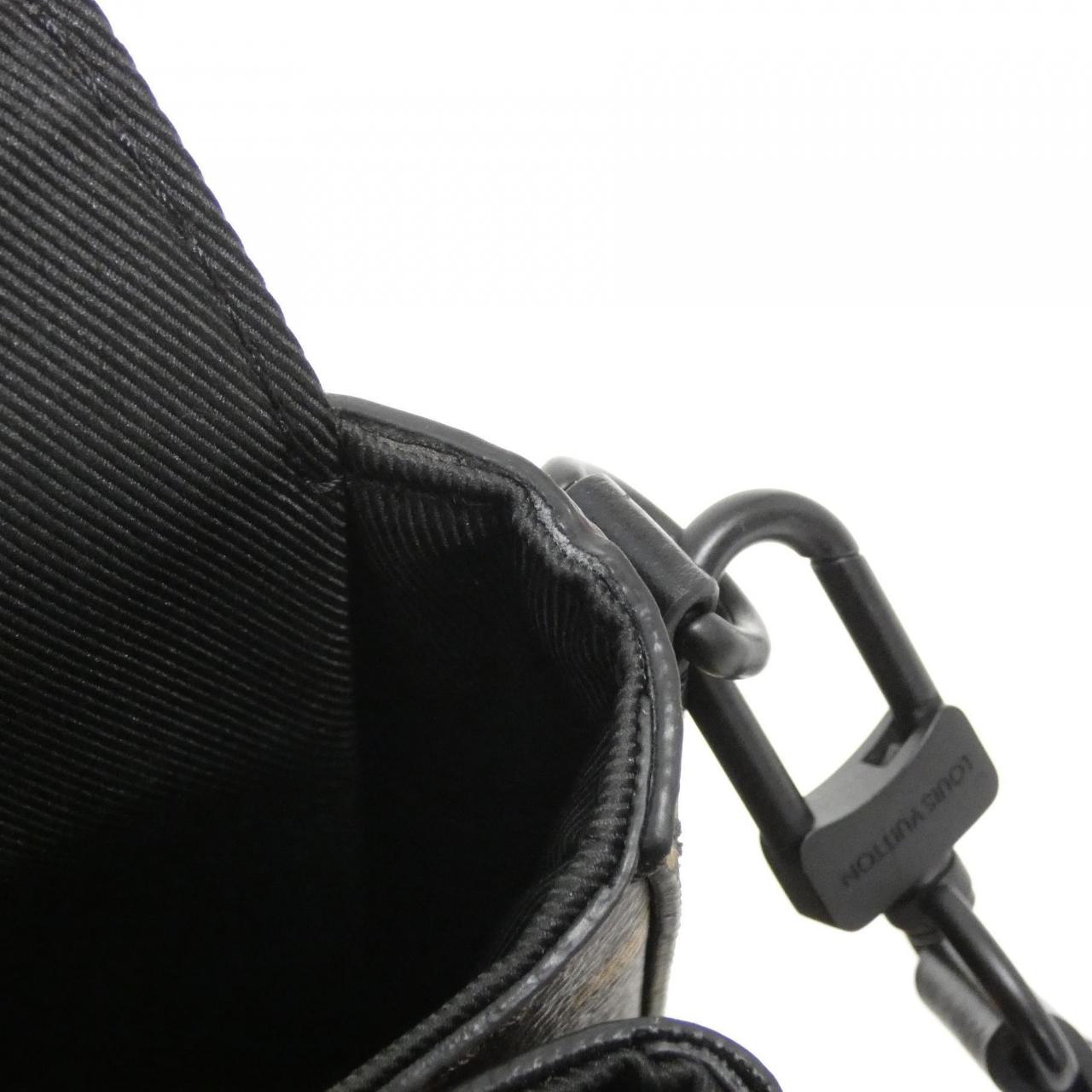 Louis_Vuitton_Monogram_Macassar_S-Lock_Vertical_Wearable_Wallet_M82535_Shoulder_Bag_9