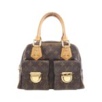 Louis_Vuitton_Monogram_Manhattan_PM_M40026_Bag_1