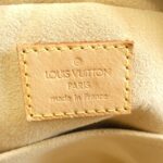 Louis_Vuitton_Monogram_Manhattan_PM_M40026_Bag_8