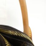 Louis_Vuitton_Monogram_Marais_MM_M41070_Bag_8