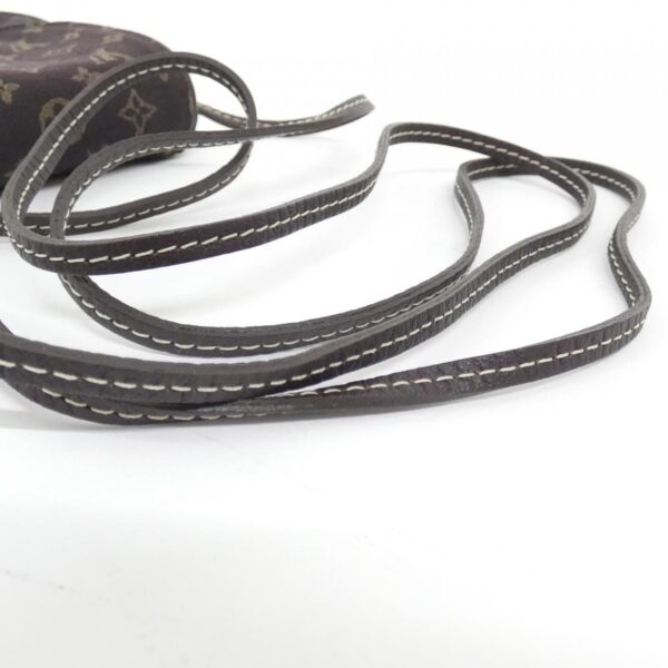 Louis_Vuitton_Monogram_Mini_Lin_Pochette_Cancun_M95313_Bag_5