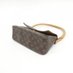 Louis_Vuitton_Monogram_Mini_Looping_M51147_Shoulder_Bag_3