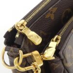 Louis_Vuitton_Monogram_Multi_Pochette_Accessoires_M44840_Shoulder_Bag_5
