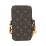 Louis_Vuitton_Monogram_Music_Player_Wearable_Wallet_M14063_Bag_2
