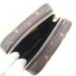 Louis_Vuitton_Monogram_Music_Player_Wearable_Wallet_M14063_Bag_6