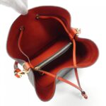 Louis_Vuitton_Monogram_Neo_Noé_M44021_Shoulder_Bag_8