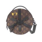 Louis_Vuitton_Monogram_N°7_Wheel_Box_M59706_Shoulder_Bag_1