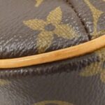 Louis_Vuitton_Monogram_Odeon_MM_M56389_Shoulder_Bag_3