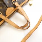 Louis_Vuitton_Monogram_Palermo_PM_M40145_Bag_4