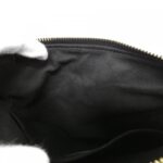 Louis_Vuitton_Monogram_Pallas_BB_M42960_Bag_8