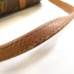 Louis_Vuitton_Monogram_Papillon_26cm_M51366_Bag_6