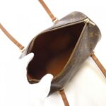 Louis_Vuitton_Monogram_Papillon_26cm_M51366_Bag_8