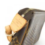 Louis_Vuitton_Monogram_Perfo_Pochette_Accessoires_M95183_Accessory_Pouch_6