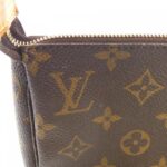 Louis_Vuitton_Monogram_Pochette_Accessoires_M51980_Accessory_Pouch_3
