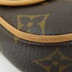 Louis_Vuitton_Monogram_Pochette_Cancun_M60018_Bag_3