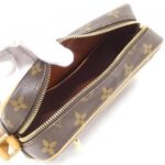 Louis_Vuitton_Monogram_Pochette_Cité_M51183_Shoulder_Bag_6