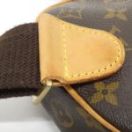 Louis_Vuitton_Monogram_Pochette_Gange_M51870_Shoulder_Bag_5