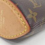 Louis_Vuitton_Monogram_Pochette_Tiret_MINI_M12859_Shoulder_Bag_3