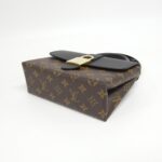 Louis_Vuitton_Monogram_Rocky_BB_M44141_Bag_3