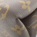 Louis_Vuitton_Monogram_Rocky_BB_M44141_Bag_3