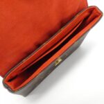 Louis_Vuitton_Monogram_Rocky_BB_M44322_Bag_8