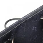 Louis_Vuitton_Monogram_Satin_Little_Bucket_M92144_Bag_4