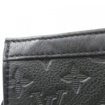 Louis_Vuitton_Monogram_Shadow_Gaston_Wearable_Wallet_Shoulder_Bag_M81115_3
