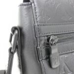 Louis_Vuitton_Monogram_Shadow_Sprinter_Messenger_M44729_Shoulder_Bag_5