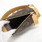 Louis_Vuitton_Monogram_Side_Trunk_PM_M46815_Shoulder_Bag_5