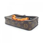 Louis_Vuitton_Monogram_Solar_Ray_Pochette_Volga_M44482_Bag_3