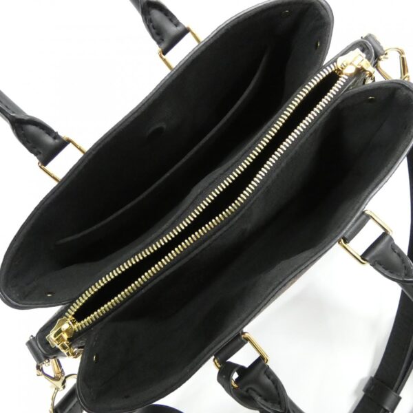 Louis_Vuitton_Monogram_Soufflot_BB_M44898_Bag_5