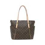 Louis_Vuitton_Monogram_Totally_MM_M56689_Bag_1