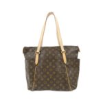 Louis_Vuitton_Monogram_Totally_MM_M56689_Bag_1