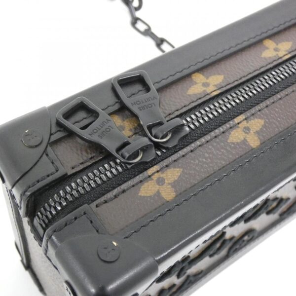 Louis_Vuitton_Monogram_Tuffetage_Vertical_Soft_Trunk_M45044_Shoulder_Bag_4