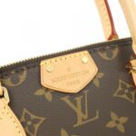 Louis_Vuitton_Monogram_Turenne_PM_M48813_Bag_4