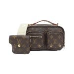 Louis_Vuitton_Monogram_Utility_Crossbody_Shoulder_Bag_M80446_1