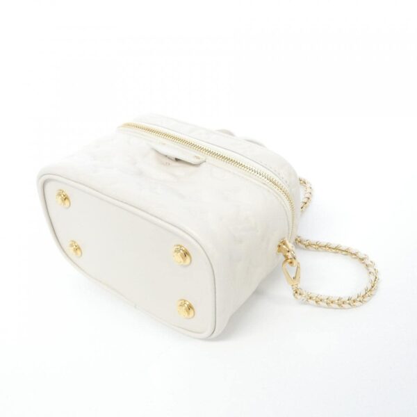Louis_Vuitton_Monogram_Vanity_Coussin_M25219_Bag_3