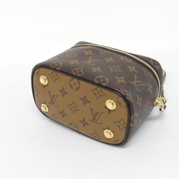 Louis_Vuitton_Monogram_Vanity_PM_M45165_Bag_3