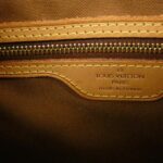 Louis_Vuitton_Monogram_Vivian_PM_M51172_Bag_9