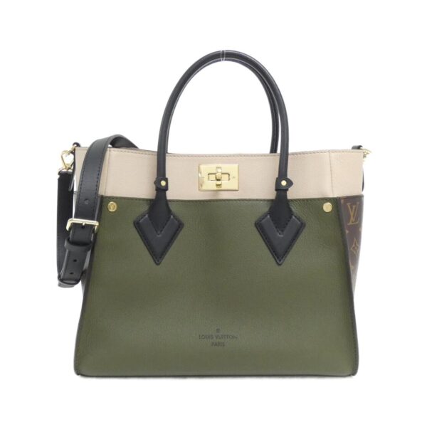 Louis_Vuitton_On_My_Side_MM_Bag_M55302_1