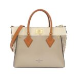 Louis_Vuitton_On_My_Side_MM_M53825_Bag_1