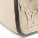 Louis_Vuitton_On_My_Side_MM_M53825_Bag_7