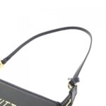 Louis_Vuitton_Pochette_Accessoires_M82459_Accessory_Pouch_5