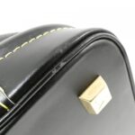 Louis_Vuitton_Suhali_Lockit_PM_M91888_Bag_3