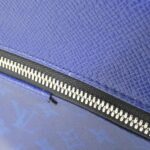 Louis_Vuitton_Taïga_Lama_Discovery_Backpack_M30229_Backpack_5