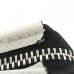 Louis_Vuitton_Taiga_Lama_Gaston_Wearable_Wallet_M30935_Shoulder_Bag_4