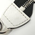 Louis_Vuitton_Taiga_Lama_Gaston_Wearable_Wallet_M30935_Shoulder_Bag_6