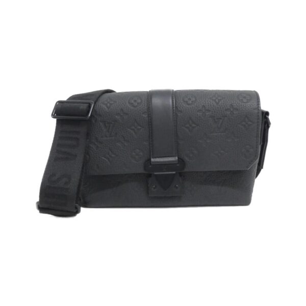 Louis_Vuitton_Taïga_Monogram_S-Cape_Messenger_M23741_Shoulder_Bag_1